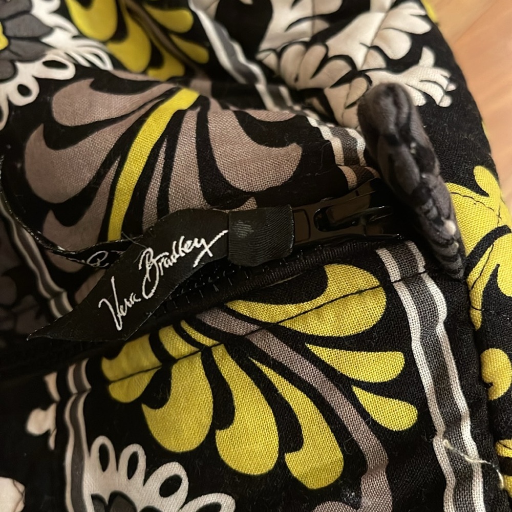 Vera Bradley Black Floral Travel Bag with Yellow and White Design - Picture 2 of 2